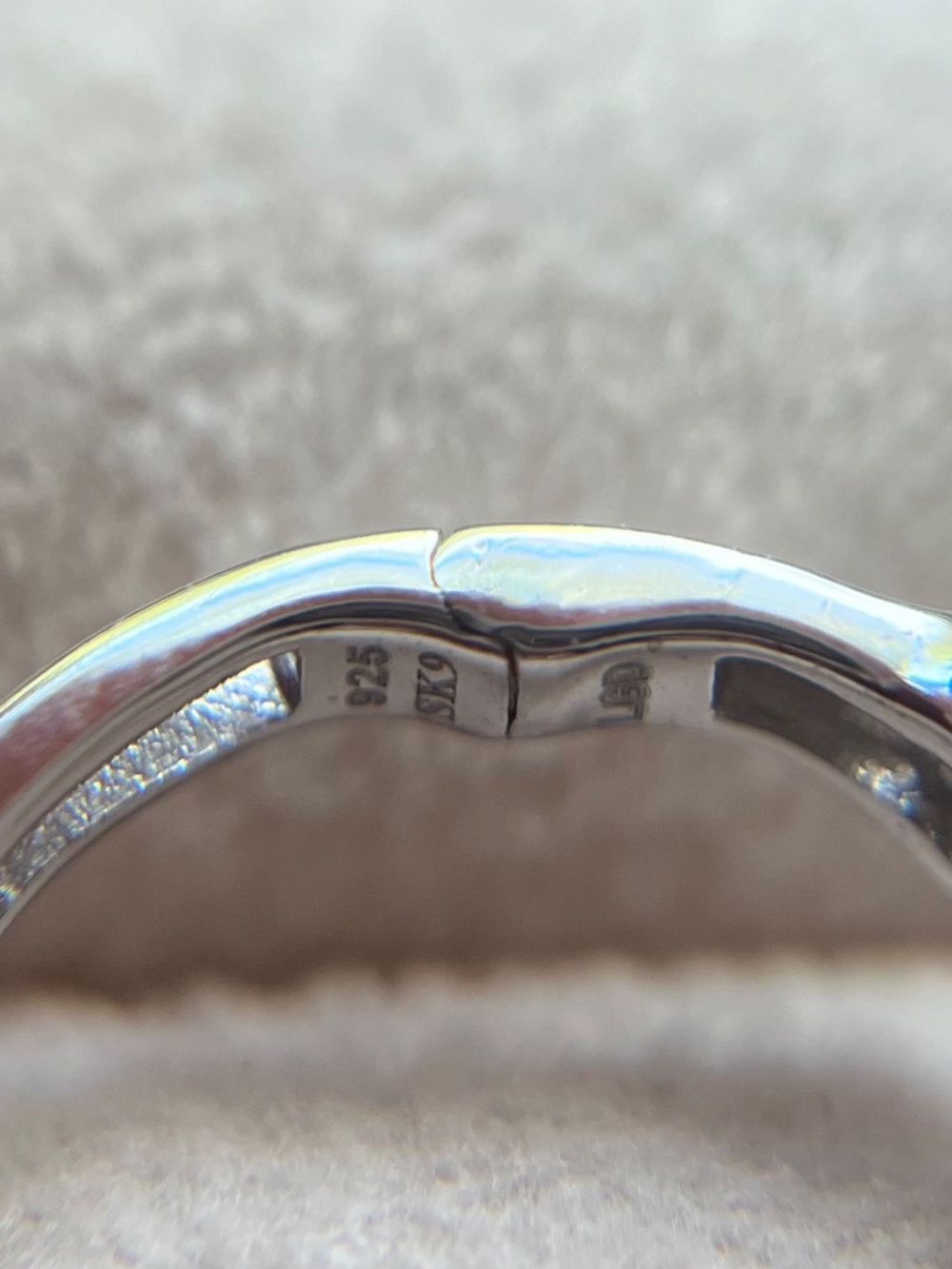 E109 | Genuine Diamond Twisted Latch-Back Hoop Earrings - Picture 5 of 5